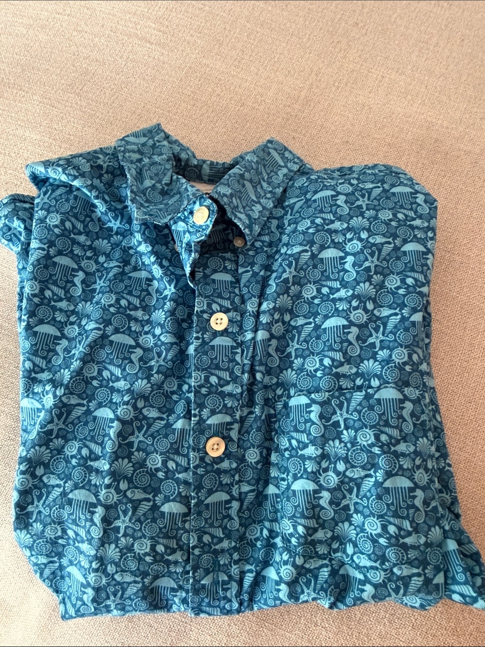 Men’s Blue Ocean-Print Button-Up Short Sleeve Shirt size L